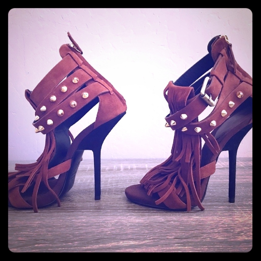 Giuseppe zanotti studded fringe suede sandal